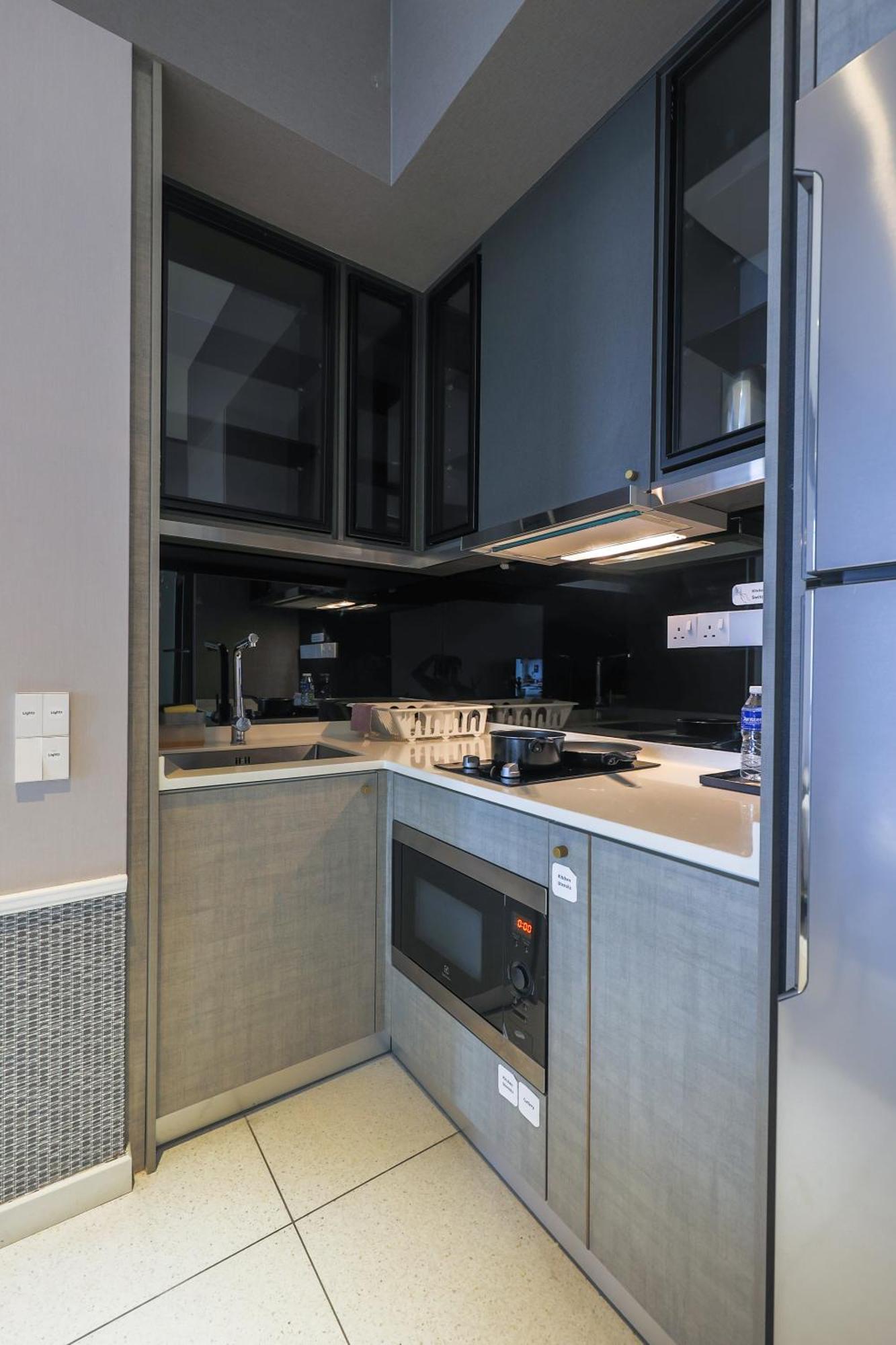 Millerz Square By Mykey Kuala Lumpur Exterior foto A kitchen in a serviced apartment in Paris