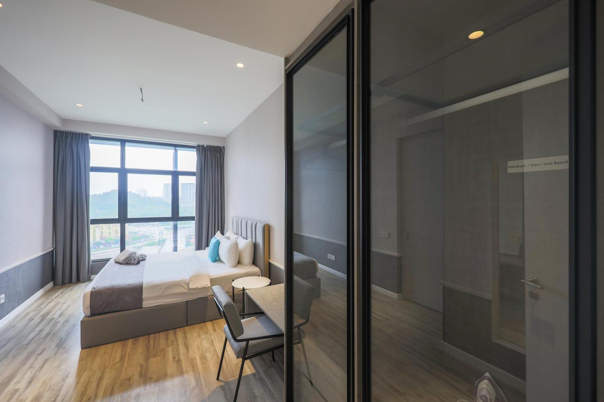 Millerz Square By Mykey Kuala Lumpur Exterior foto A bedroom at the hotel